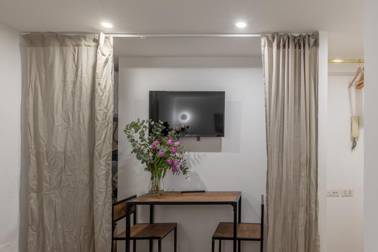 Comfy Studio X2 - Trastevere District! Rome Exterior photo